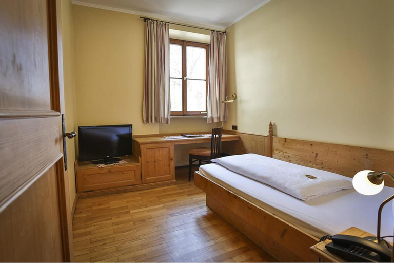 Bedroom 4, Hotel Brauereigasthof Fuchs, Augsburg