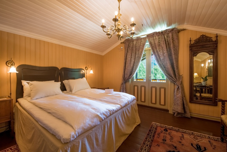 Bedroom 4, Dalen Hotel, Tokke