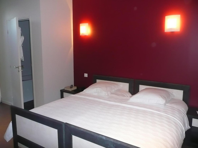 Bedroom 2, Hotel le Saint Aubin, Sarthe