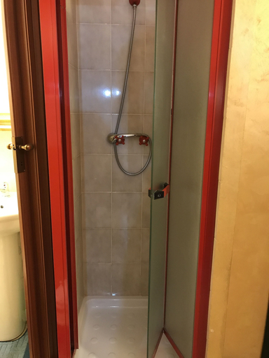 Bathroom 5, Hotel Rey, Torino