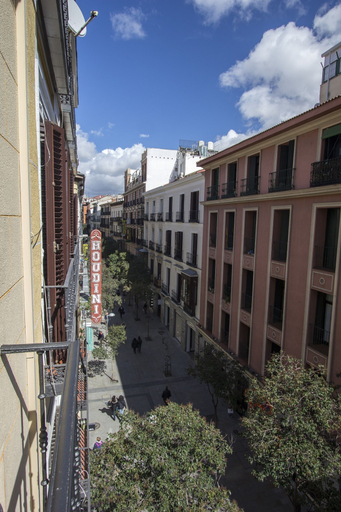 Exterior & Views 2, Ava Rooms, Madrid