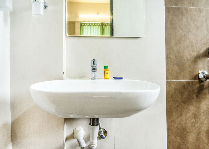Bathroom 3, FabHotel Ajay Inn Viman Nagar, Pune