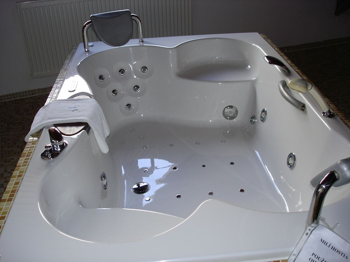 Bathroom 4, Hotel Amalia, Poprad