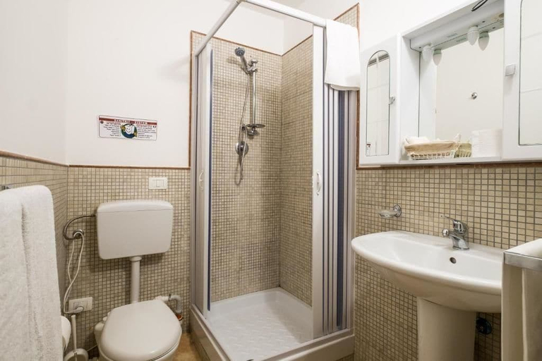 Bathroom 5, Addauru B&B, Palermo