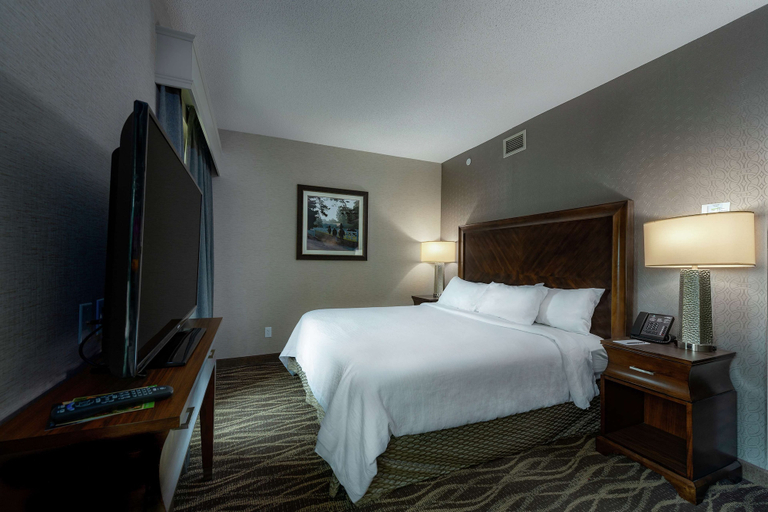 Bedroom 3, Embassy Suites Saratoga Springs, Saratoga