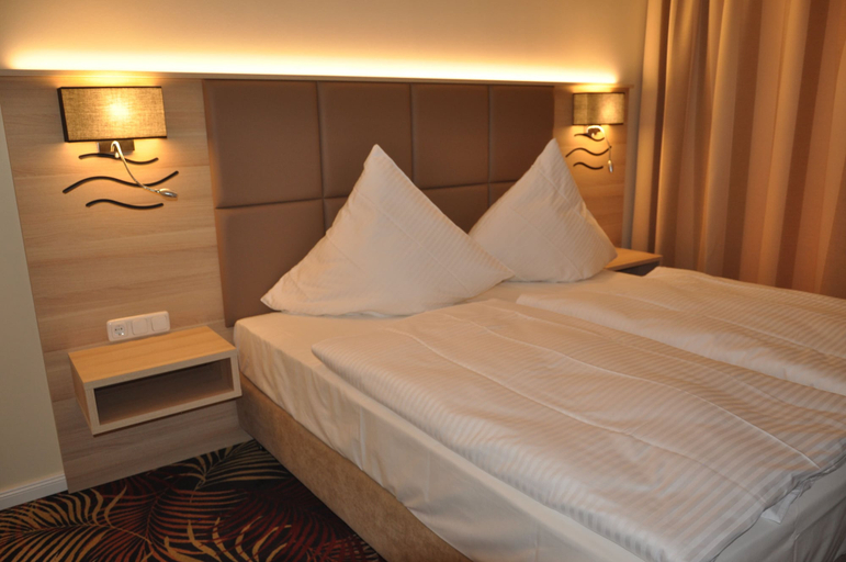 Bedroom 4, Avalon Hotel Bellevue, Ostholstein