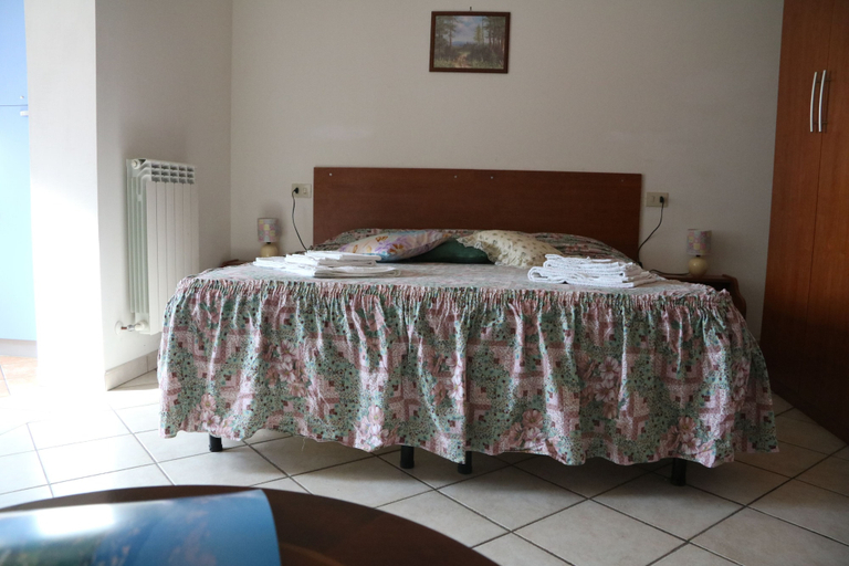 Bedroom 3, B&B Severini, Macerata