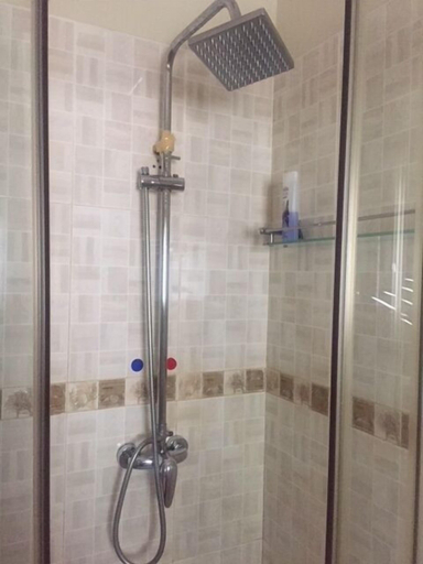 Bathroom 3, Comfort Palace Guesthouse Kasane, Chobe