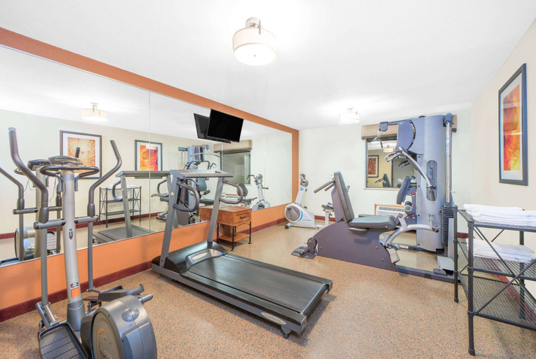 Others 4, Baymont by Wyndham Springfield South Hwy 65, Greene