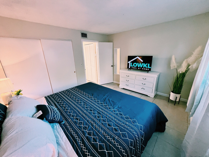 Bedroom 2, Riverwatch Apartments by Lowkl, Martin