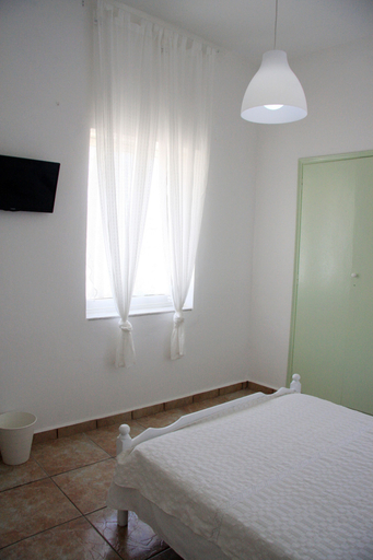 Bedroom 3, Armadoros Hotel Ios Backpackers, South Aegean