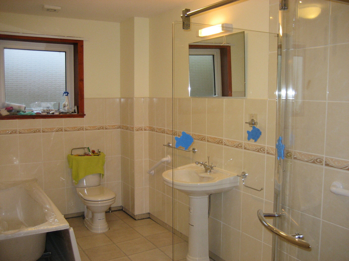 Bathroom 4, Shiantview Cottage, Eilean Siar