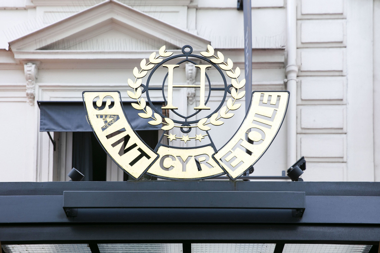 Hôtel Saint Cyr Etoile, Paris