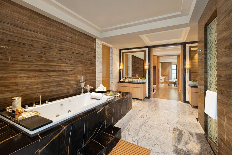 Bathroom 5, ITC Royal Bengal, a Luxury Collection Hotel, Kolkata, South 24 Parganas