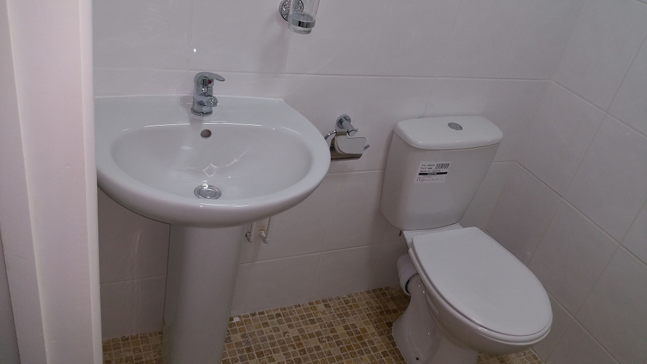 Bathroom 5, The Oxford House, Oxfordshire