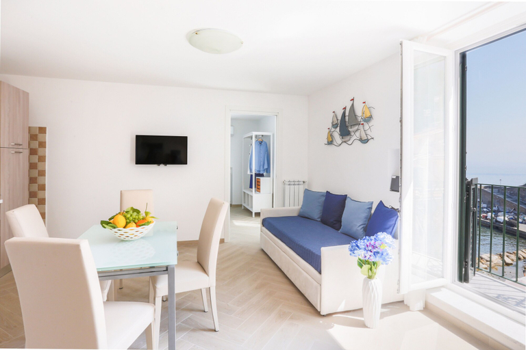 Living area 4, SeaView Sorrento Apartment by the sea with terrace, Napoli