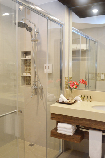 Bathroom 5, Maayo Hotel, Mandaue City