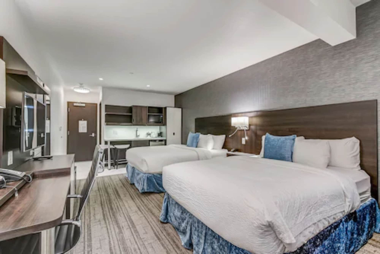 Bedroom 4, EST Hotel, Toronto