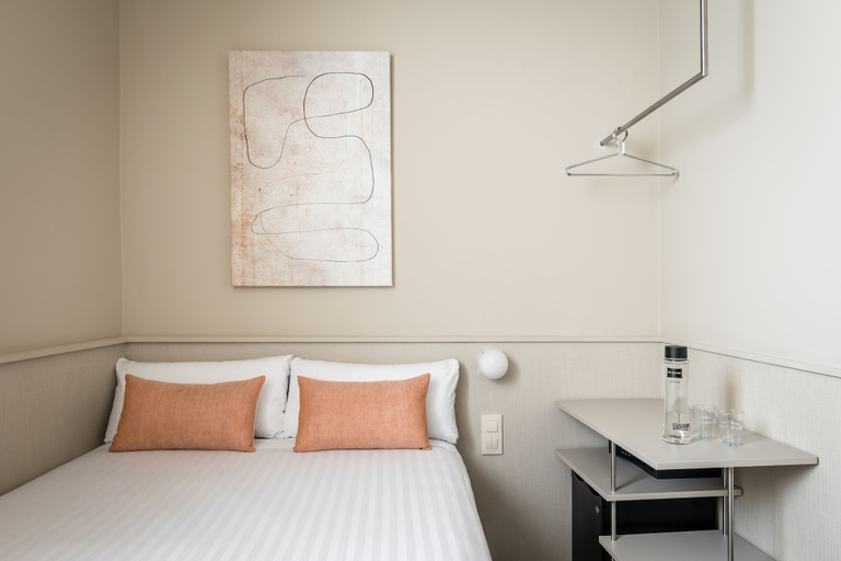 Bedroom 3, BYPILLOW The Bloom, Girona