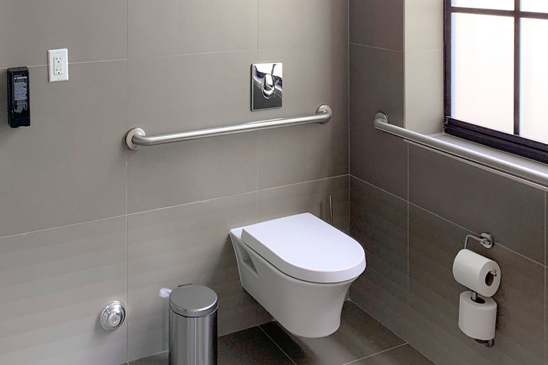 Bathroom 5, Hotel Rendale Miami Beach, Miami-Dade