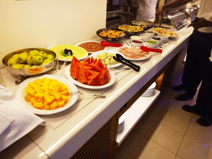 Food & Drinks 5, De Range Hotel, Owerri West