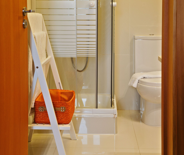 Bathroom 3, Spot Apartments São Bento, Porto
