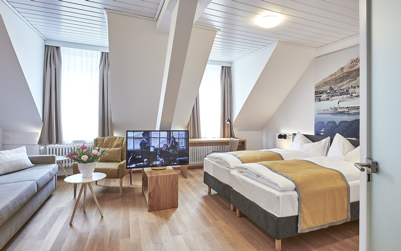 Bedroom 4, Hotel Central Luzern, Luzern