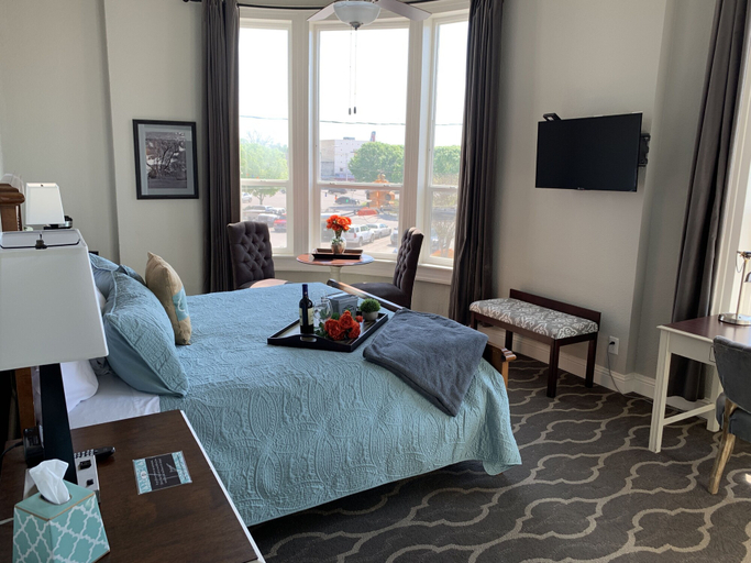 Bedroom 1, The Dilworth Inn, Gonzales