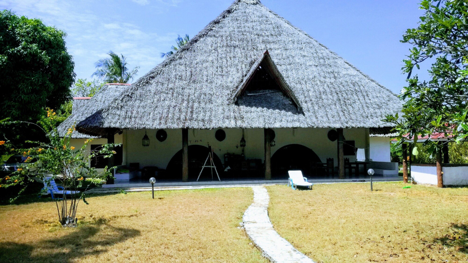 Exterior & Views 2, Travellers Paradise Diani - Hostel, Msambweni