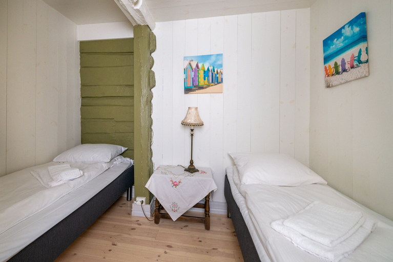 Bedroom 2, Ibsens B&B, Grimstad