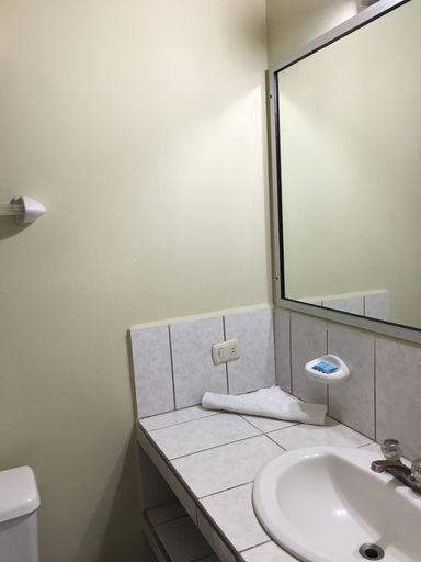 Bathroom 3, Apartotel Gaviotas, Garabito