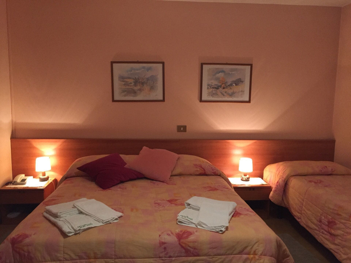 Bedroom 2, Albergo Miramonti, Udine