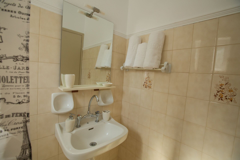 Bathroom 4, Ilaeira rooms, Ionian Islands