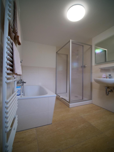 Bathroom 5, Gaestehaus Bergwald, Berchtesgadener Land
