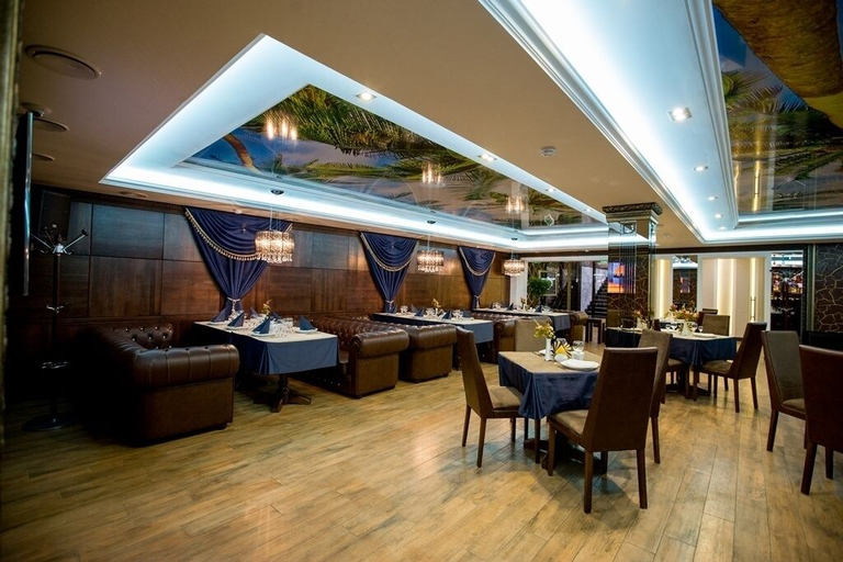 Food & Drinks 5, Shine House, Sochi gorsovet