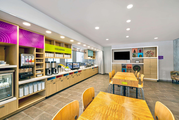 Food & Drinks 5, Home2 Suites by Hilton Minneapolis Downtown, MN, Hennepin
