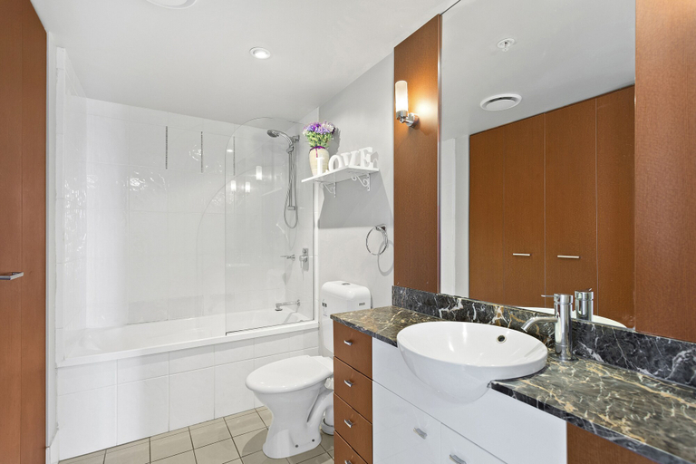Bathroom 3, Ocean & Riverview at Chevron Renaissance, Gold Coast