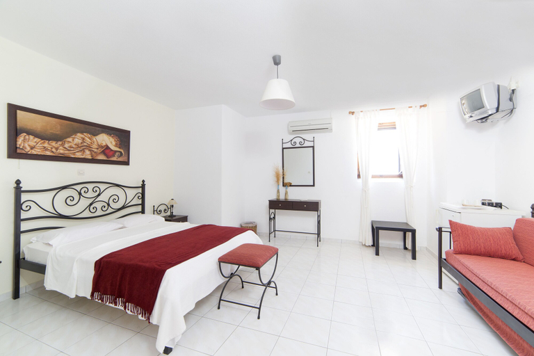 Bedroom 3, Agerino, South Aegean