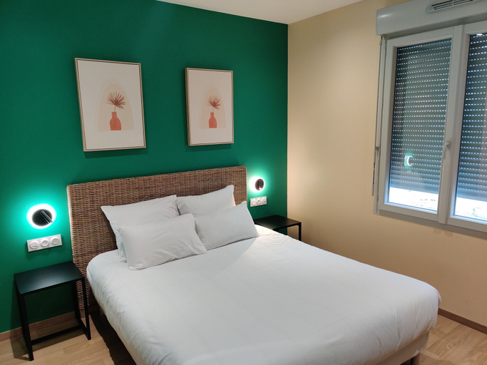 Bedroom 3, Hôtel de la Tour, Isère