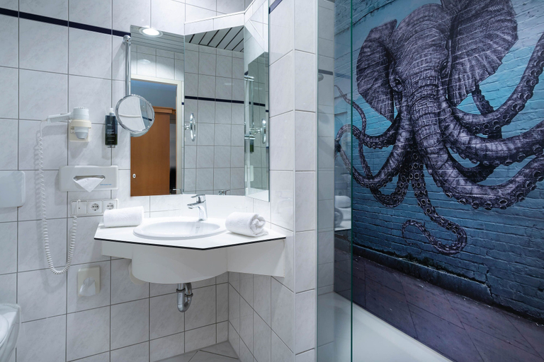 Bathroom 5, Seminaris Avendi Hotel Potsdam, Potsdam