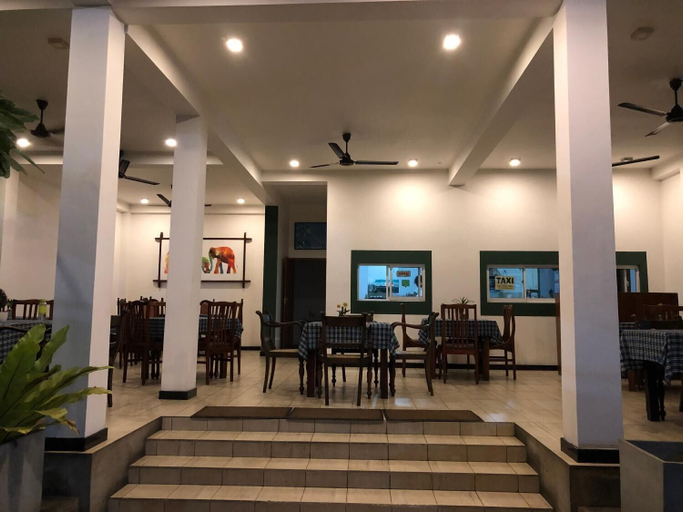 Food & Drinks 5, Dasu's Restaurant & Villa, Hikkaduwa