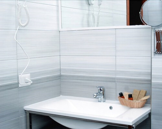 Bathroom 4, The Night Guest House Sorrento, Napoli