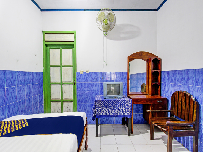 Bedroom 4, SPOT ON 92333 Bayanan Indah Guest House, Sragen