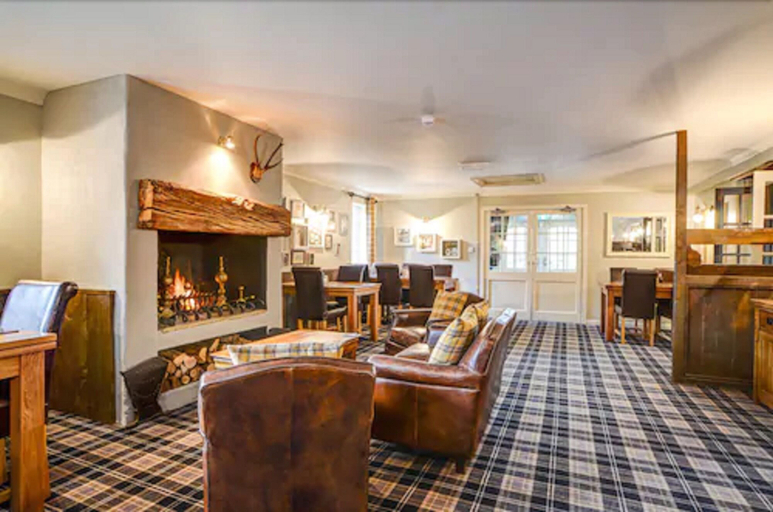 Others 5, Thames Head Inn, Gloucestershire