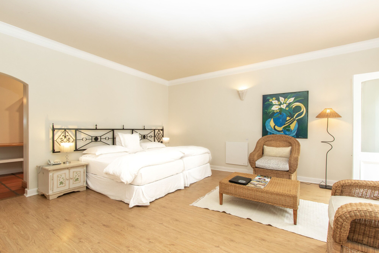 Bedroom 3, Auberge Burgundy Guest House, Overberg