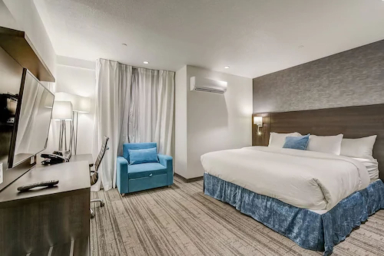 Bedroom 4, EST Hotel, Toronto