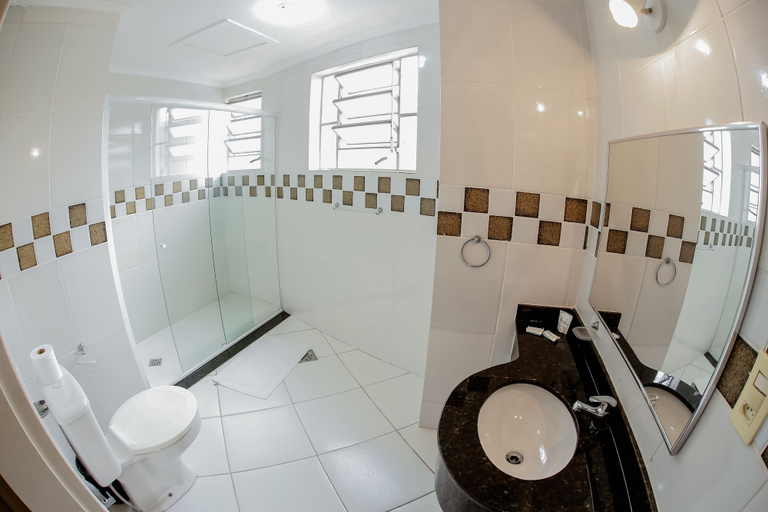 Bathroom 4, Acrópolis Marina Hotel, Angra dos Reis