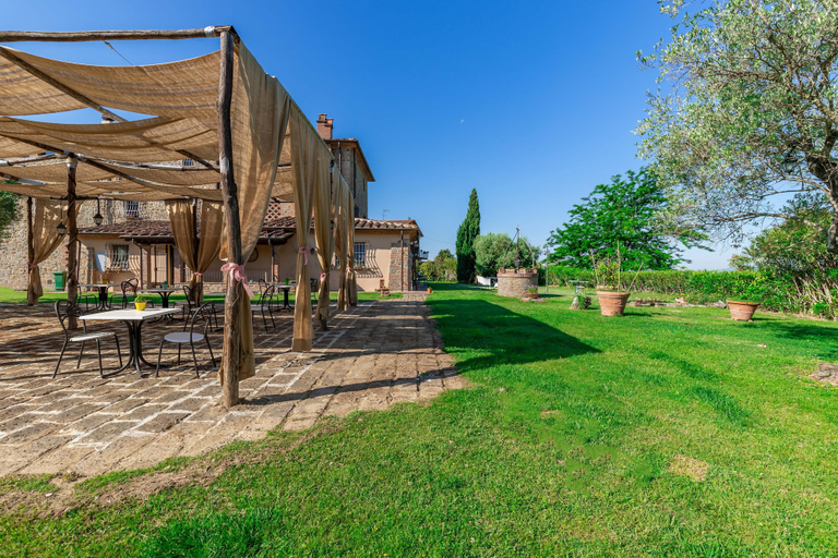 Exterior & Views 2, La Casa Medioevale B&B, Pistoia