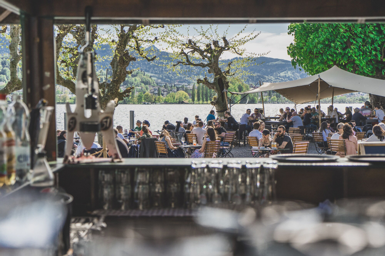 Food & Drinks 25