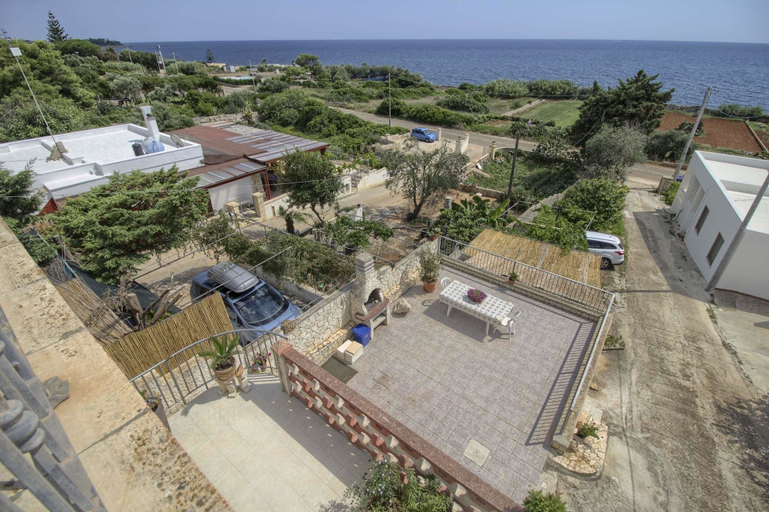 Exterior & Views, Polo - Relax Front Sea House, Lecce